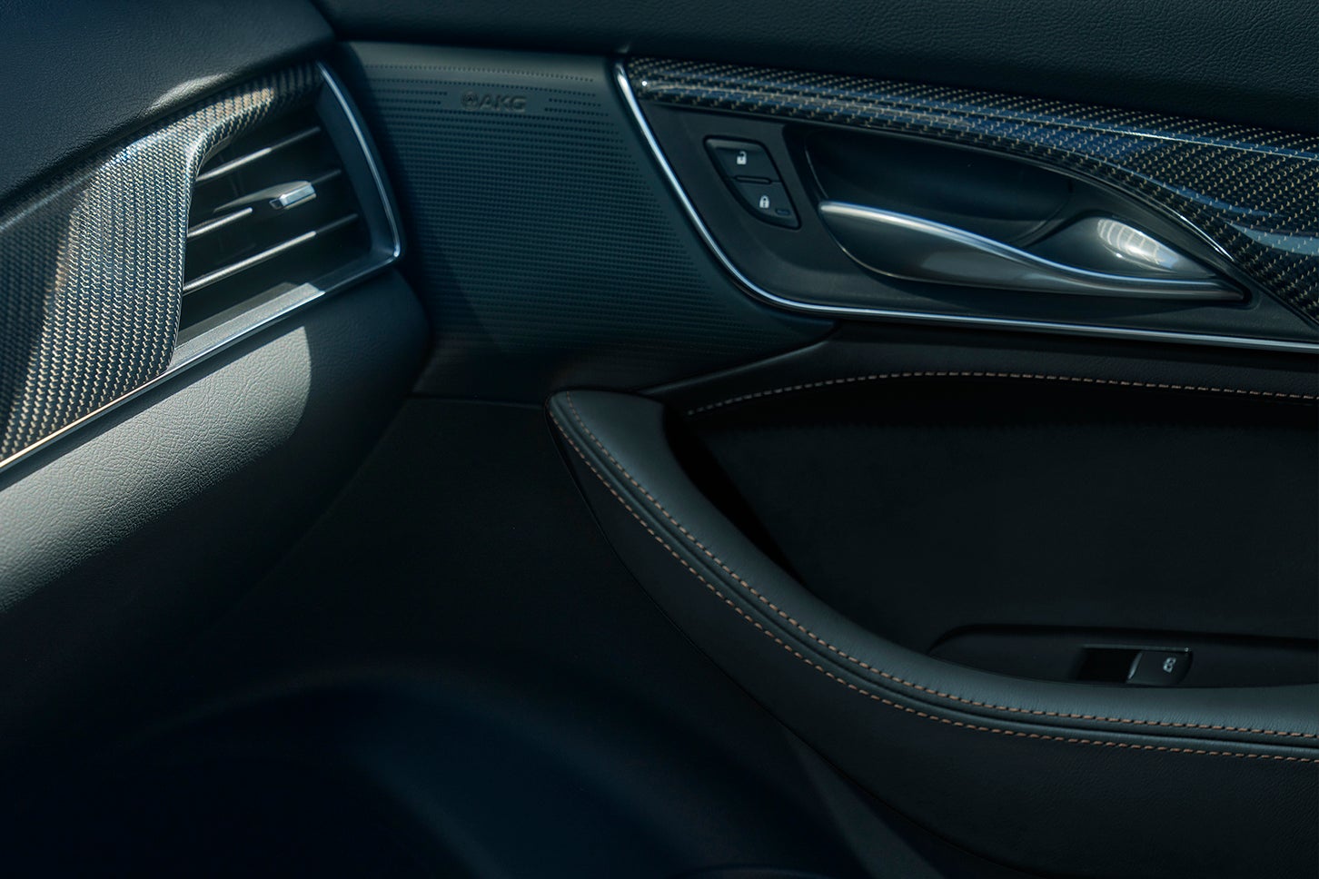 キャデラックCT5スポーツ｜Cadillac CT5 Sport