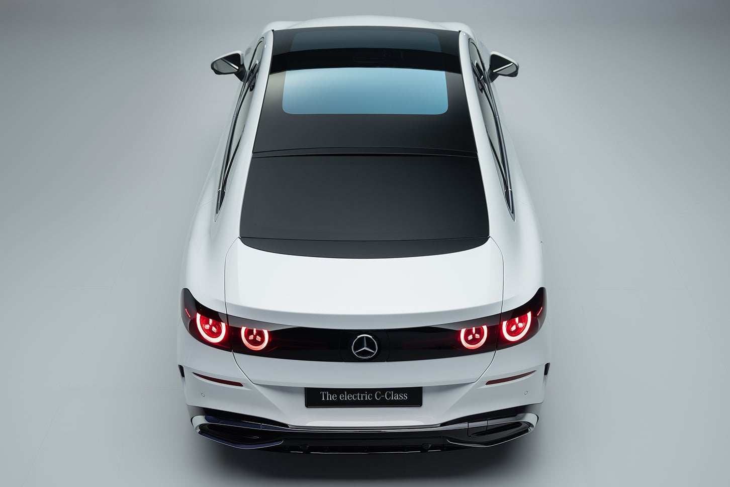 メルセデス・ベンツC 400 4マチック エレクトリック｜Mercedes-Benz C 400 4MATIC Electric