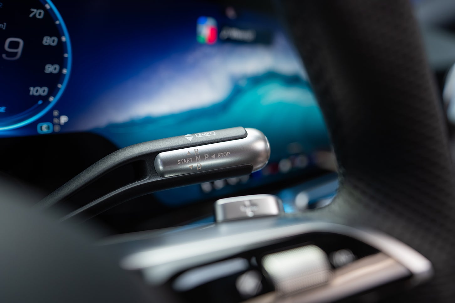 メルセデス・ベンツC 400 4マチック エレクトリック｜Mercedes-Benz C 400 4MATIC Electric