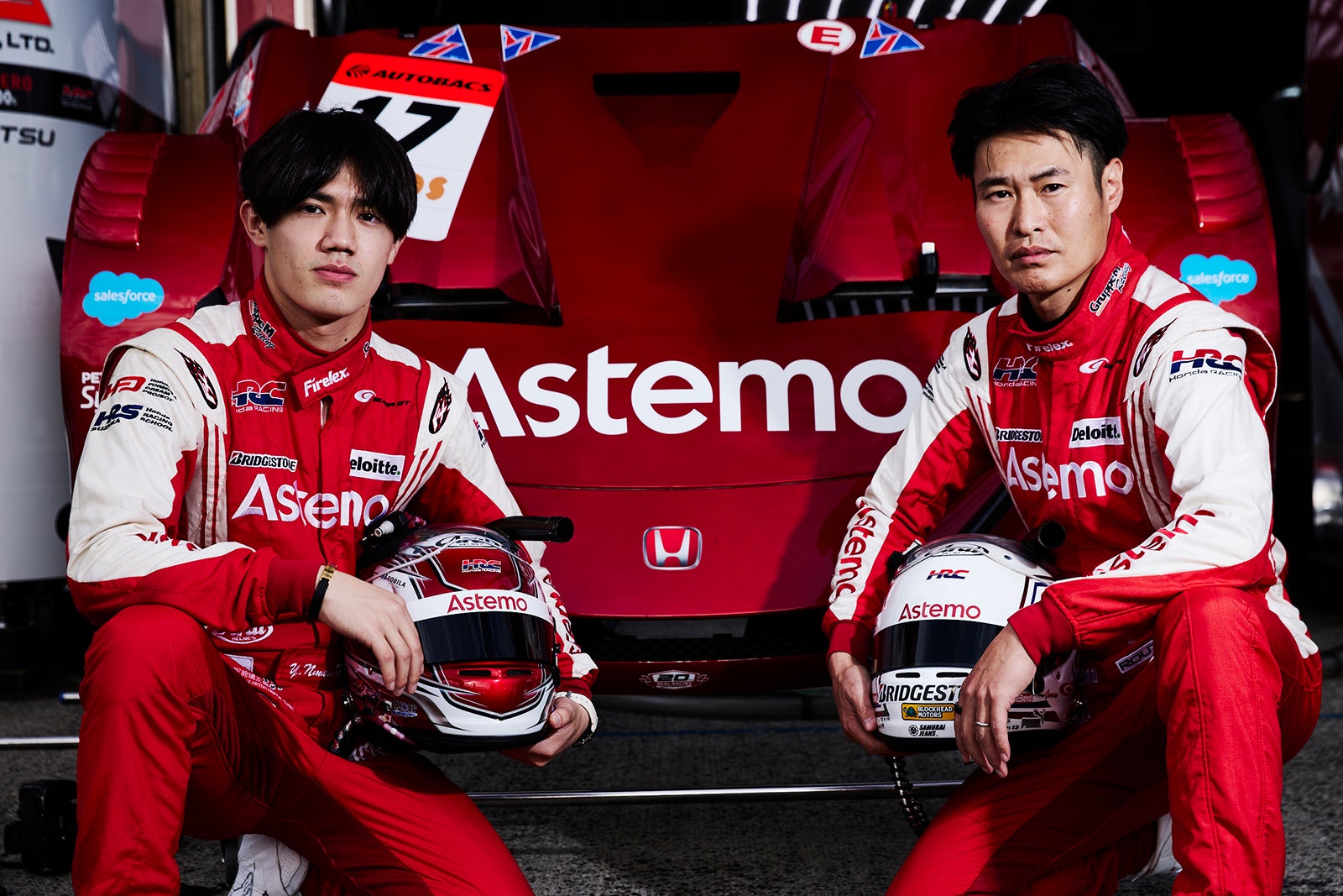 2026年シーズンのリアルレーシングのドライバーを務める2人、エースドライバーの塚越広大選手と期待のルーキー、野村勇斗選手。