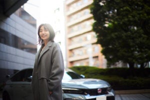 ファッションモデルとして活躍中のカナイメグさん。笑顔が眩しいです～