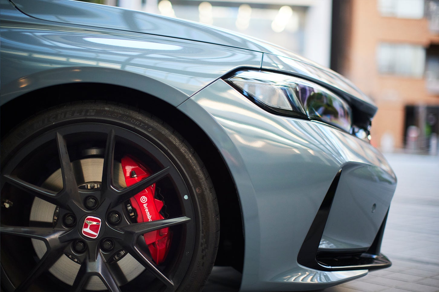 好きなデザインのクルマに乗れているってホントに幸せなことですよね