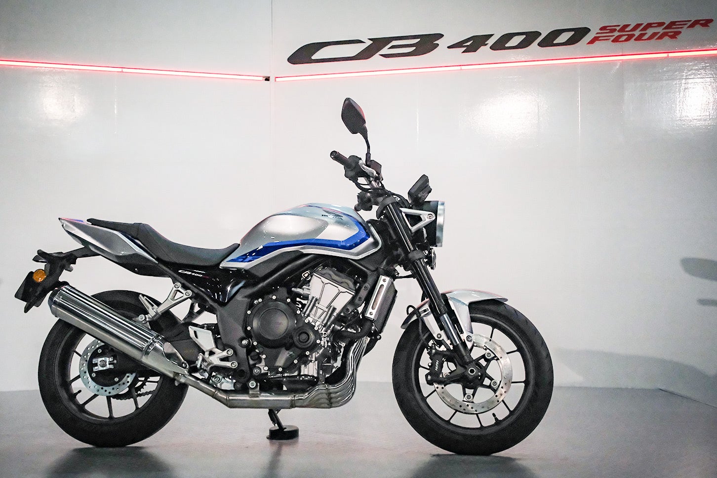 ホンダ CB400スーパーフォア E-クラッチコンセプト｜Honda CB400 SUPER FOUR E-Clutch Concept