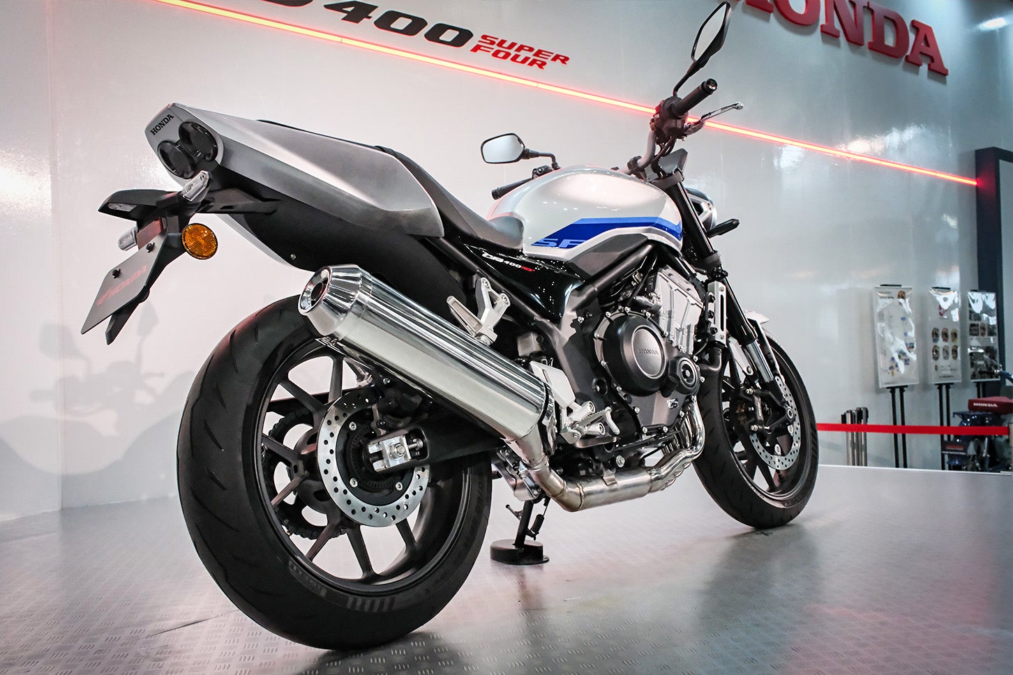 ホンダ CB400スーパーフォア E-クラッチコンセプト｜Honda CB400 SUPER FOUR E-Clutch Concept