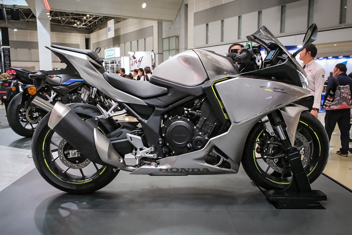 ホンダ CBR400Rフォア E-クラッチコンセプト｜Honda CBR400 FOUR E-Clutch Concept