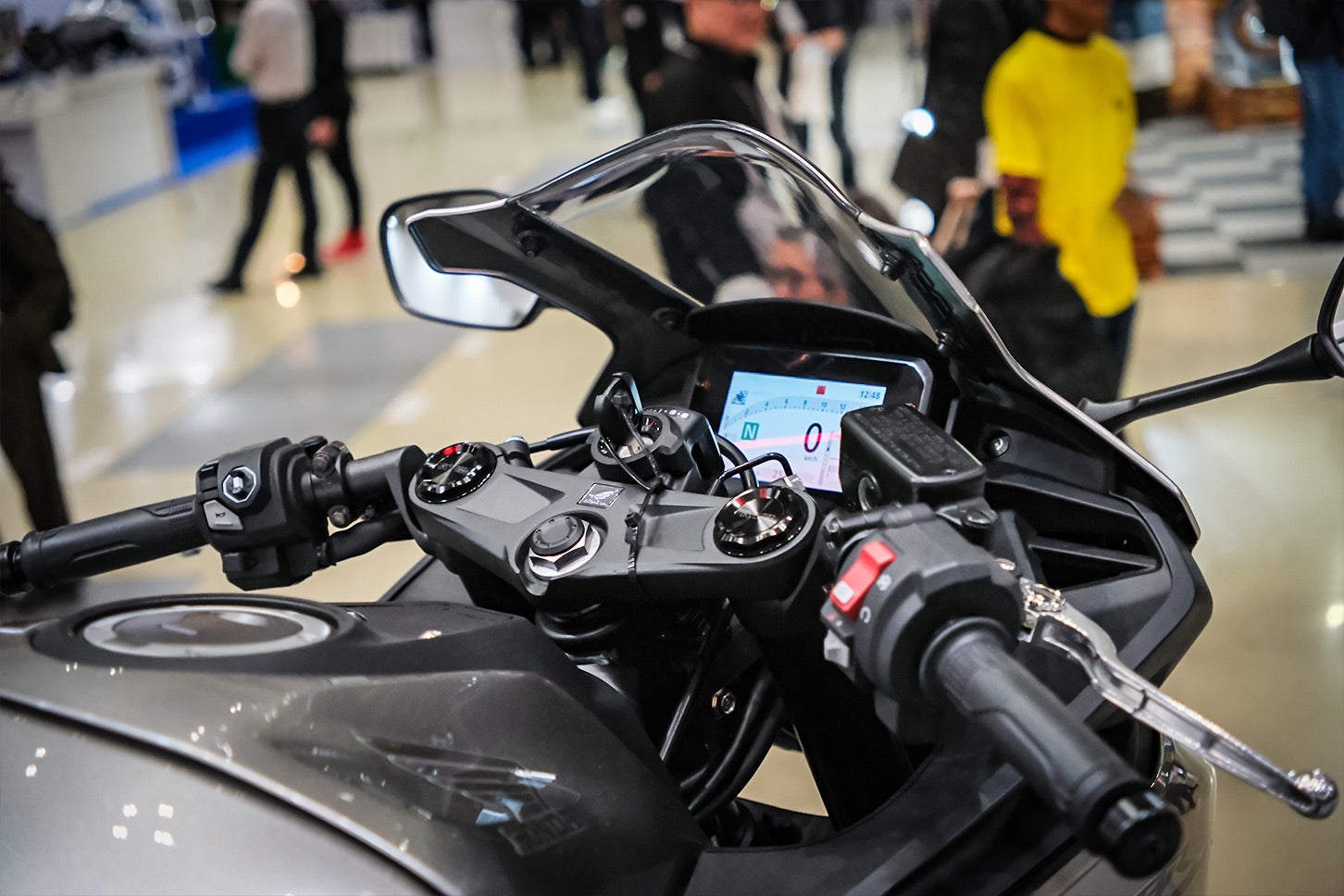 ホンダ CBR400Rフォア E-クラッチコンセプト｜Honda CBR400 FOUR E-Clutch Concept