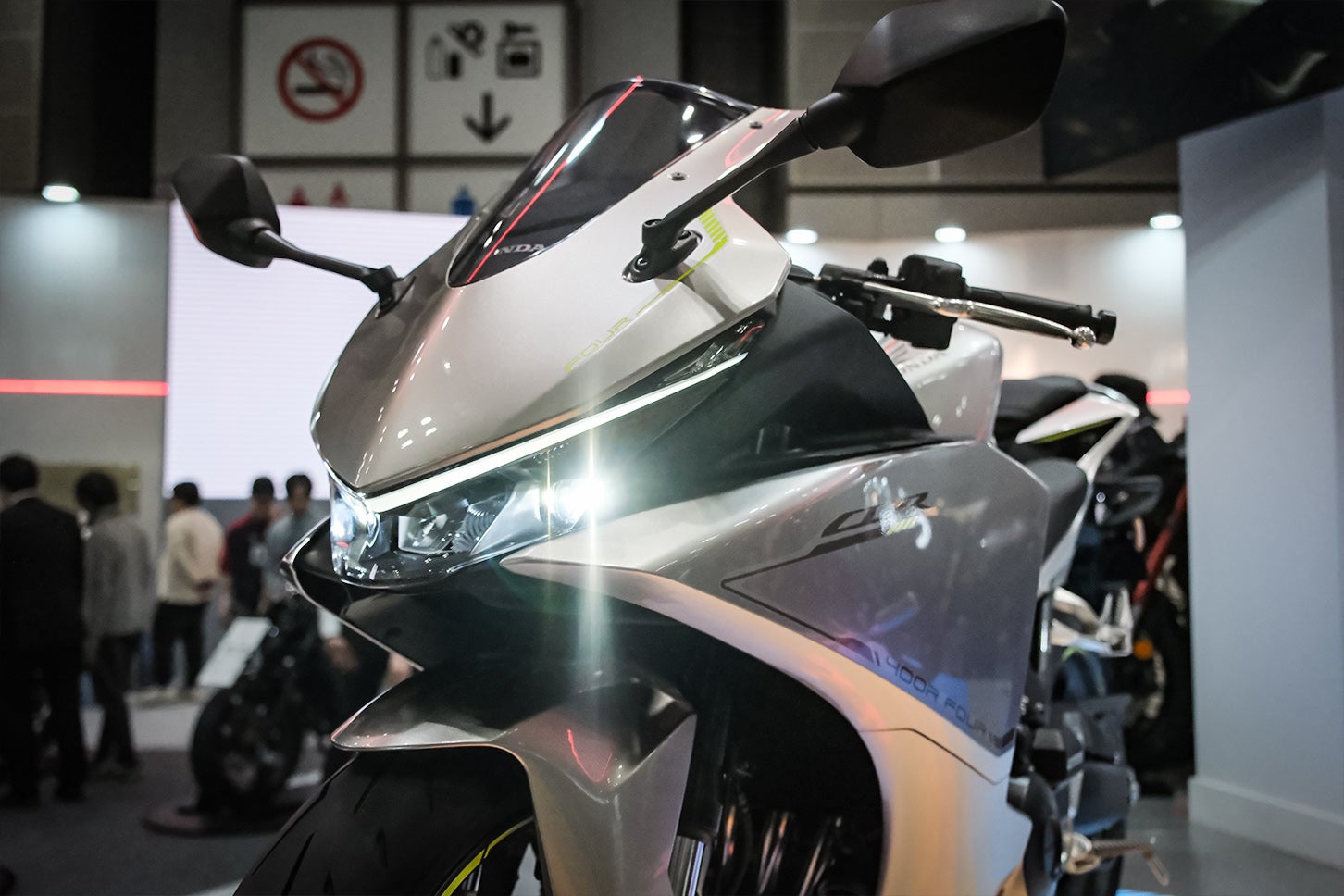 ホンダ CBR400Rフォア E-クラッチコンセプト｜Honda CBR400 FOUR E-Clutch Concept