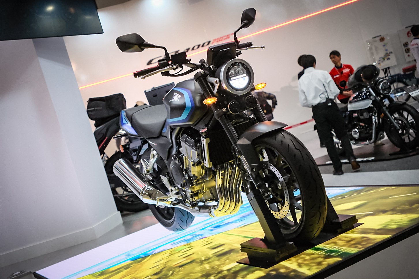 ホンダ CB400スーパーフォア E-クラッチコンセプト｜Honda CB400 SUPER FOUR E-Clutch Concept