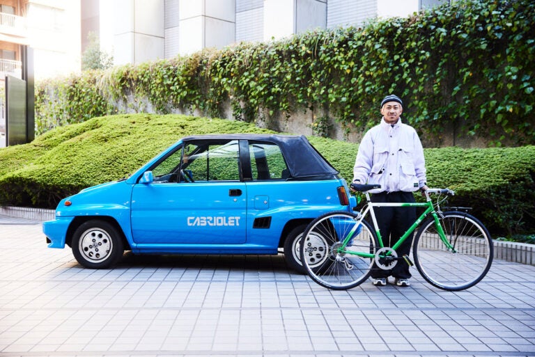ホンダ・シティ カブリオレと、オーナーの小野さん