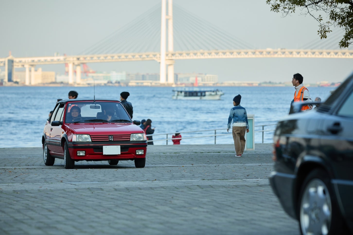閉会式後のお見送りシーン