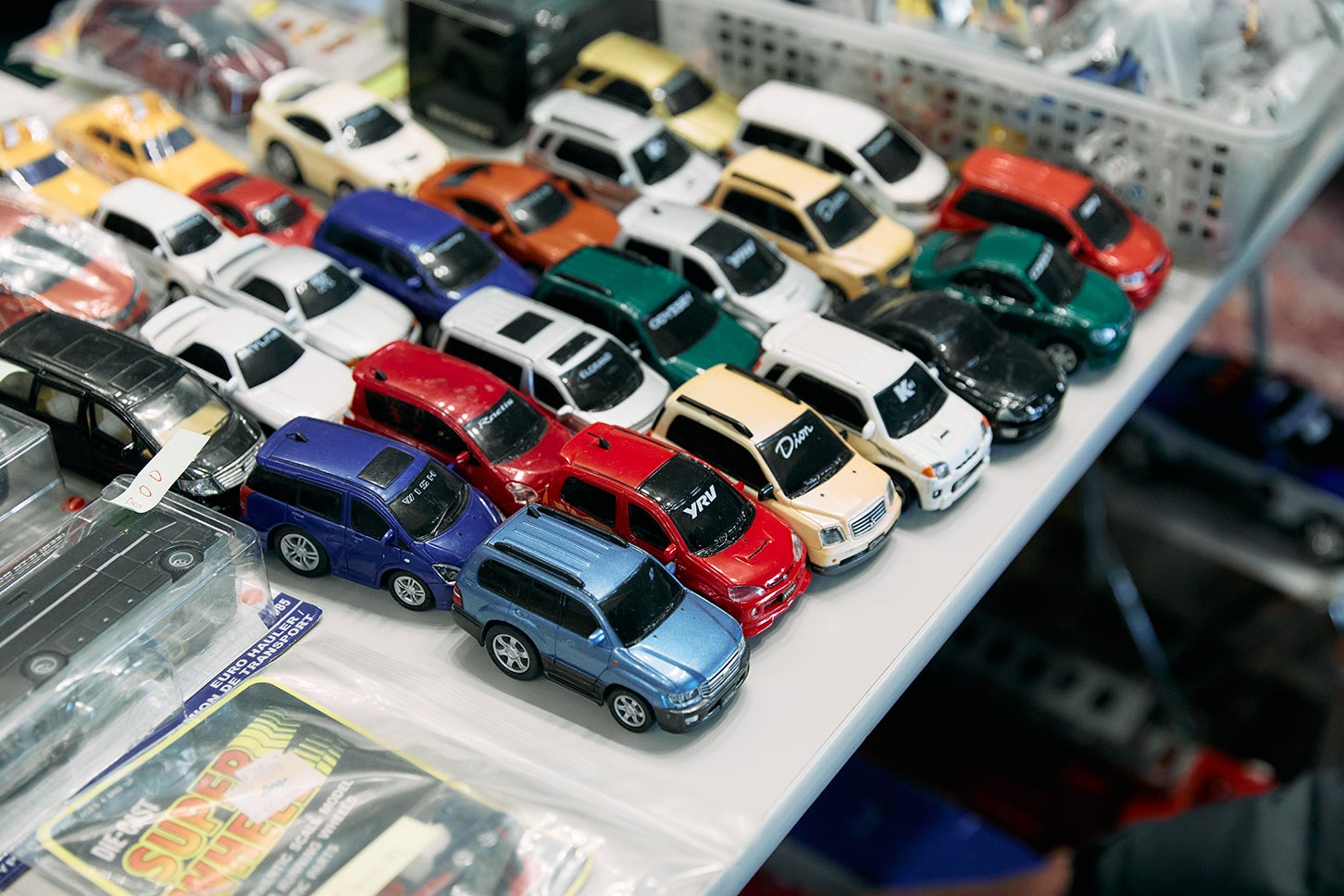 マルカ「ドライブタウン」のミニカーたち。ダイハツ YRVや三菱 ディオン、スズキ Keiなどの珍しいモデルも。