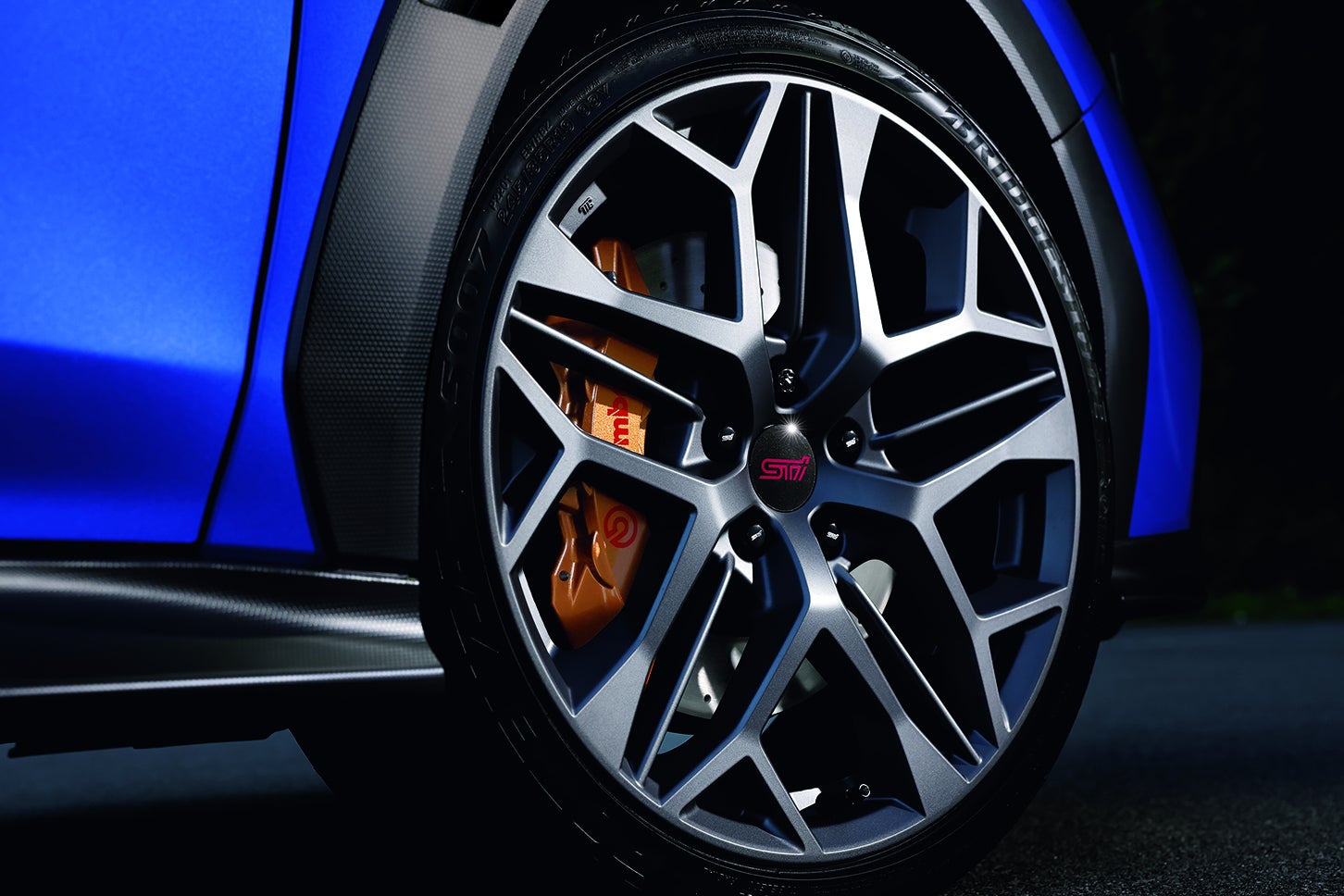 スバルWRX STIスポーツ♯｜245/35R19タイヤ（ブリヂストン・ポテンザ S007）&19インチアルミホイール（マットグレー塗装）