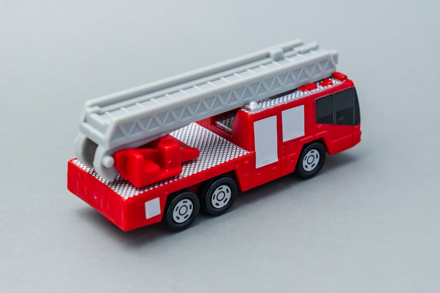 ハッピーセット「トミカ」日野はしご付消防車（モリタ・スーパージャイロラダー）