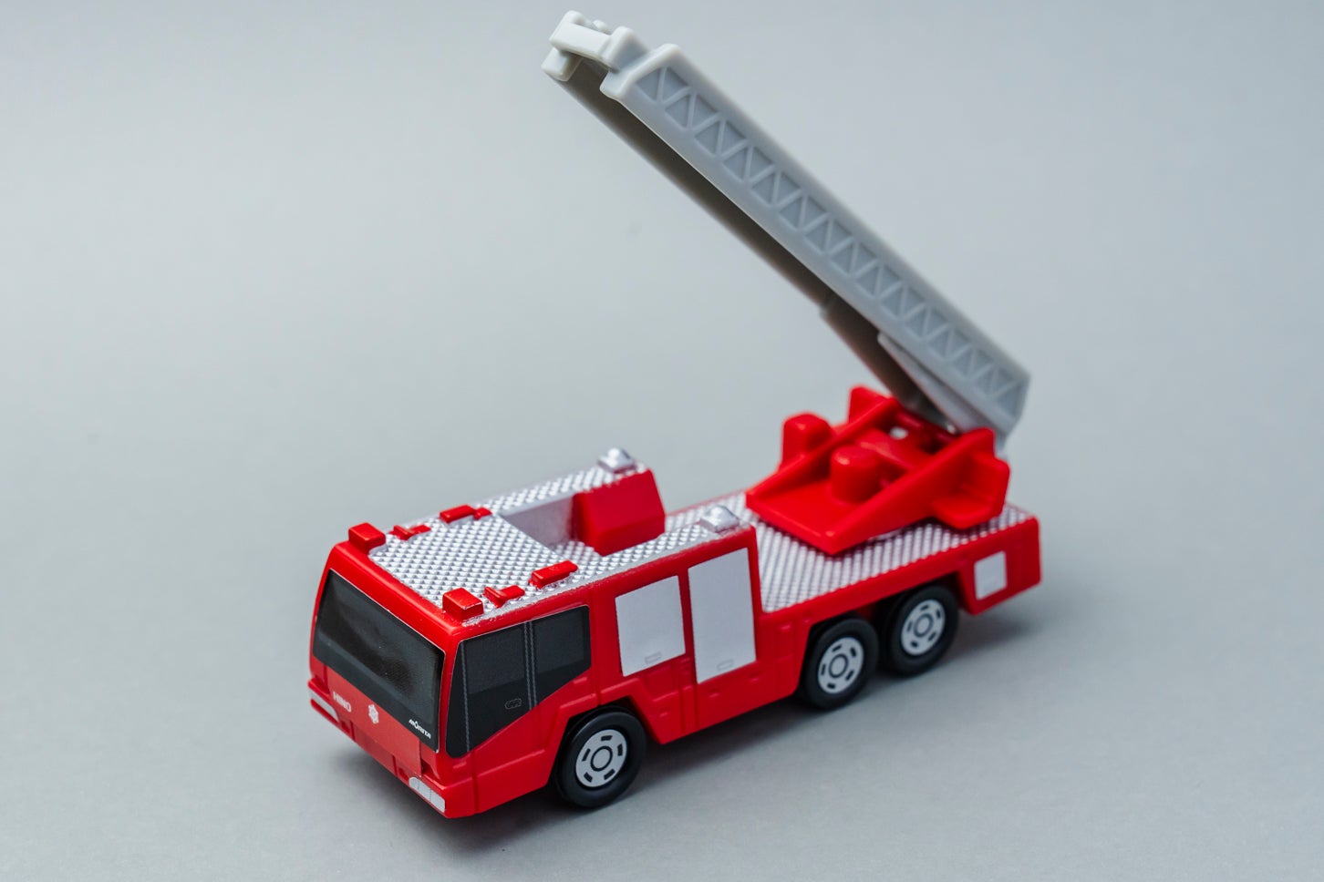 ハッピーセット「トミカ」日野はしご付消防車（モリタ・スーパージャイロラダー）