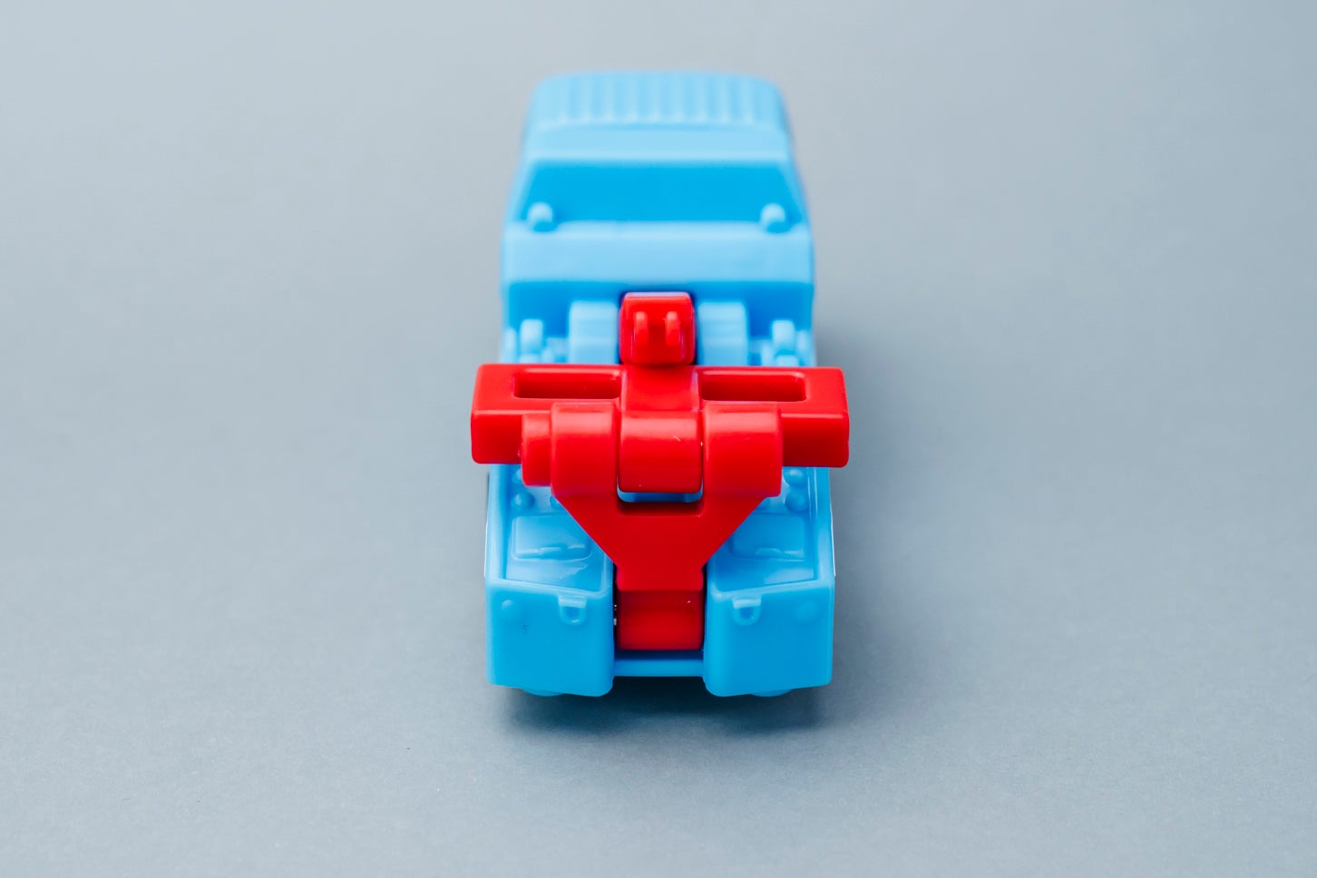 ハッピーセット「トミカ」トヨタ ダイナ レッカー車