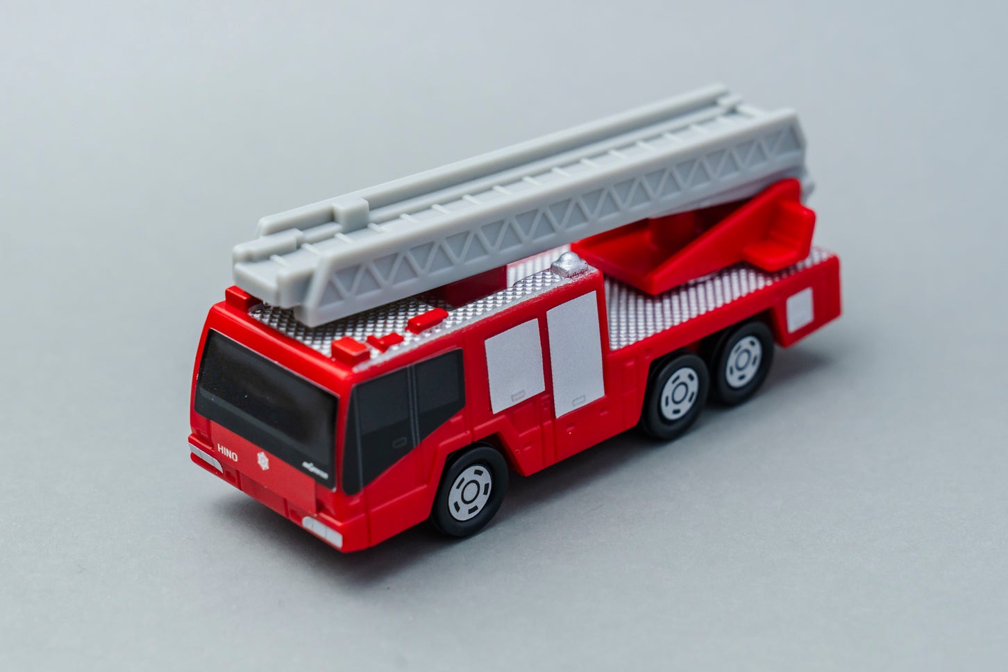 ハッピーセット「トミカ」日野はしご付消防車（モリタ・スーパージャイロラダー）
