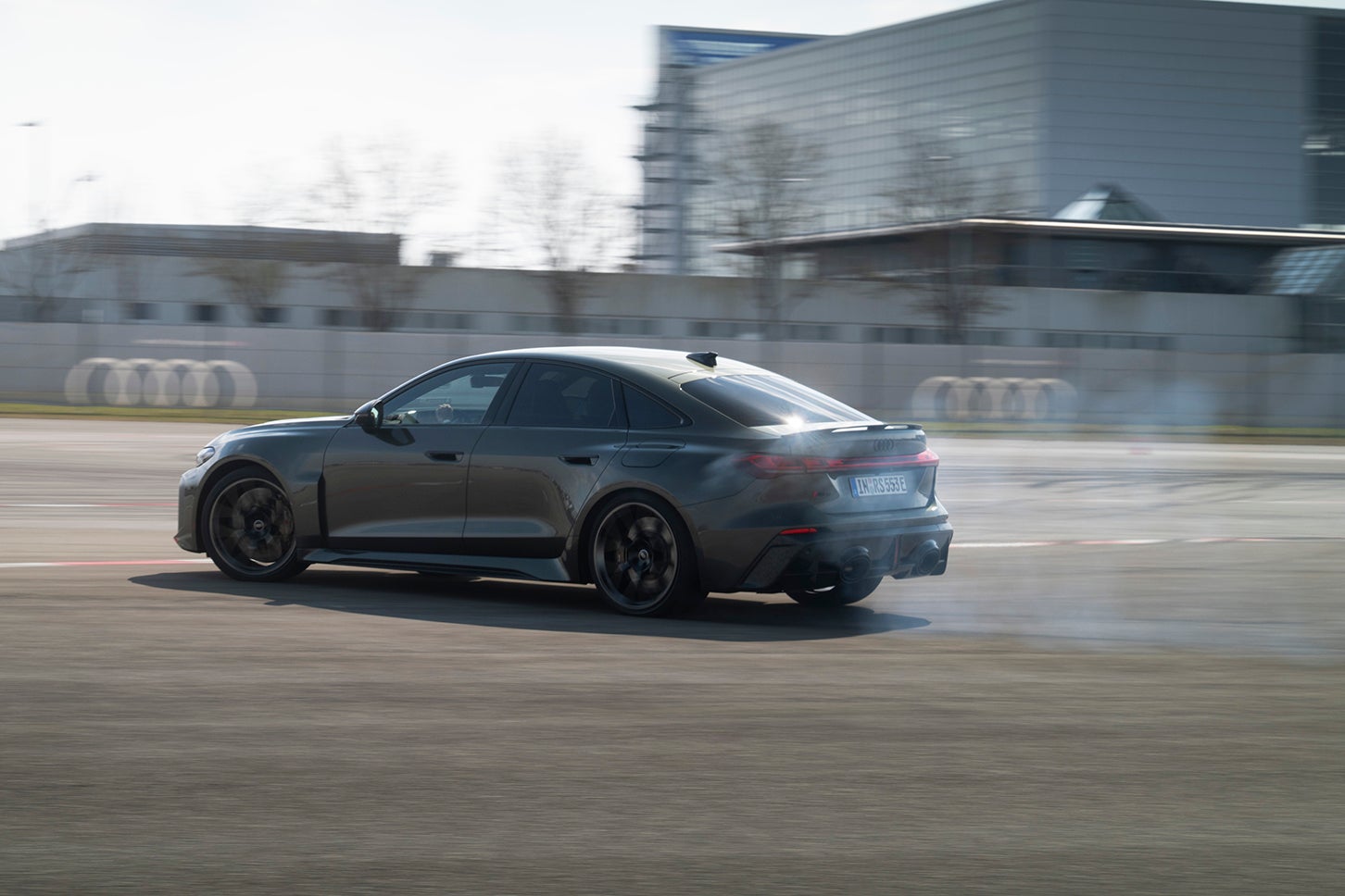 アウディRS 5セダン｜Audi RS 5 Sedan