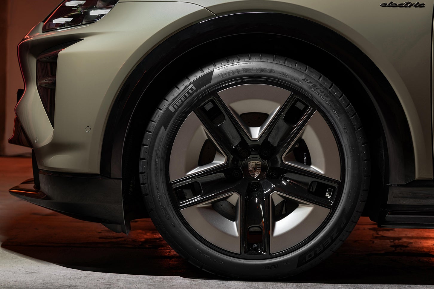 ポルシェ・カイエン・ターボ・クーペ・エレクトリック｜Porsche Cayenne Turbo Coupé Electric