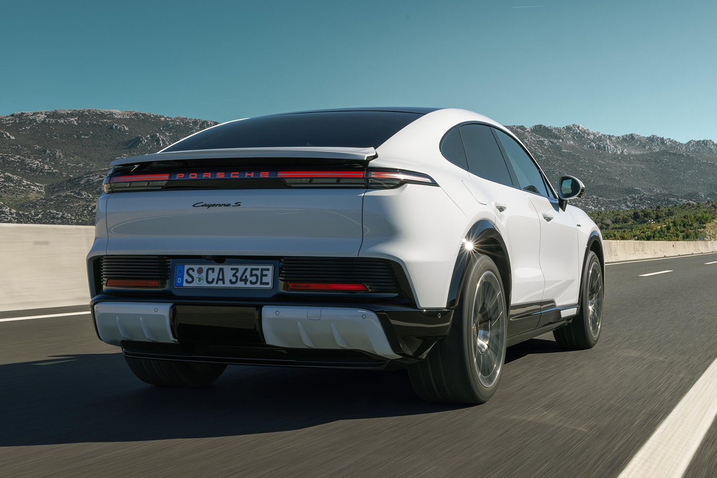 ポルシェ・カイエンSクーペ・エレクトリック｜Porsche Cayenne S Coupé Electric