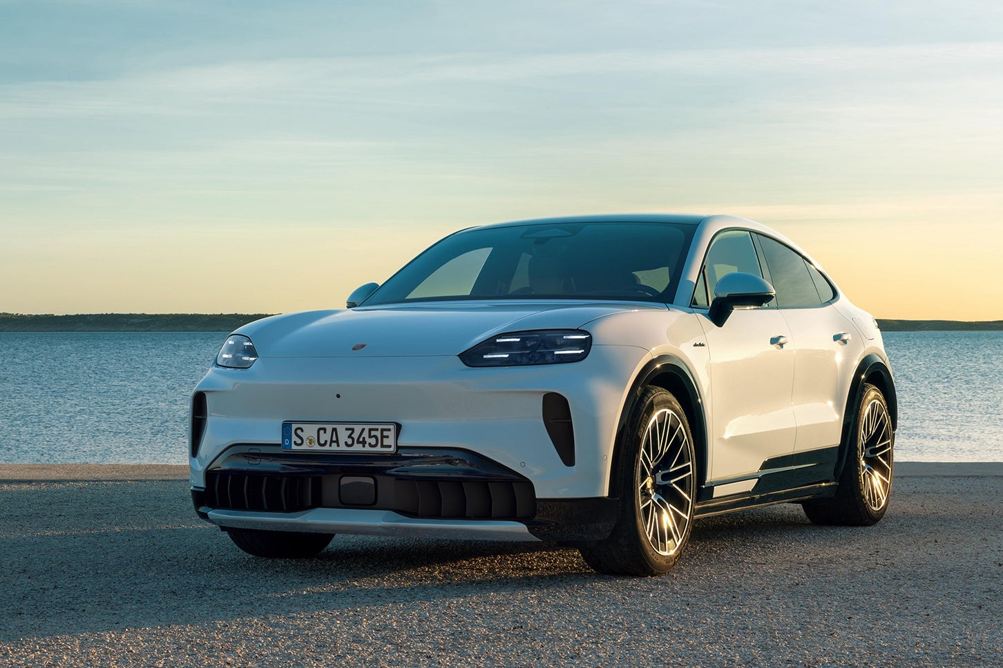 ポルシェ・カイエンSクーペ・エレクトリック｜Porsche Cayenne S Coupé Electric