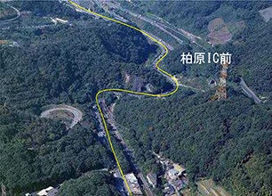 県境～柏原ＩＣ付近の現道（奈良県側から）