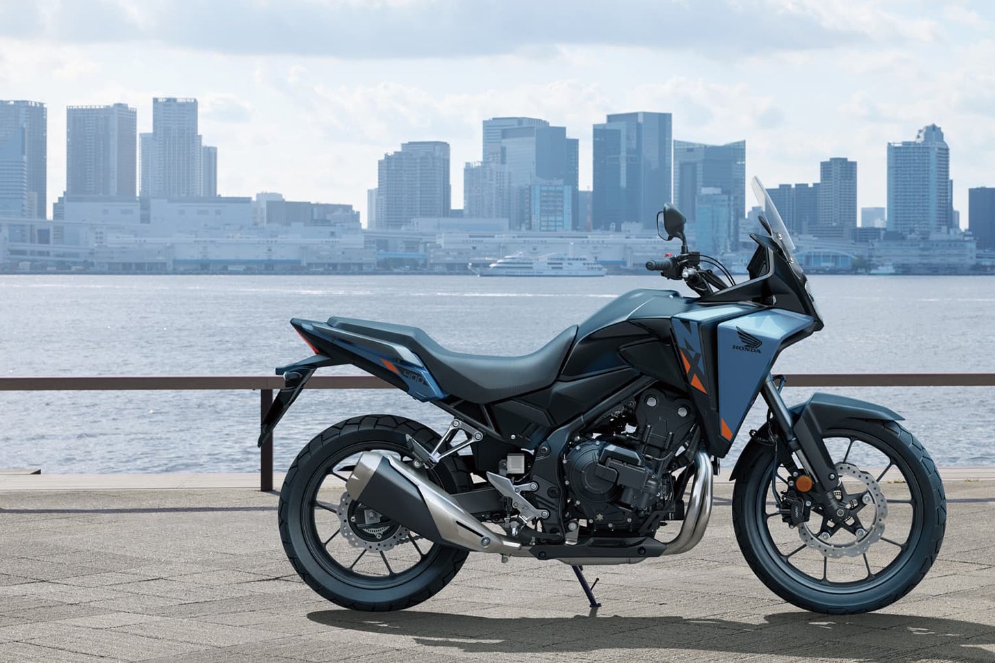 ホンダNX400 E-クラッチ｜Honda NX400 E-Clutch