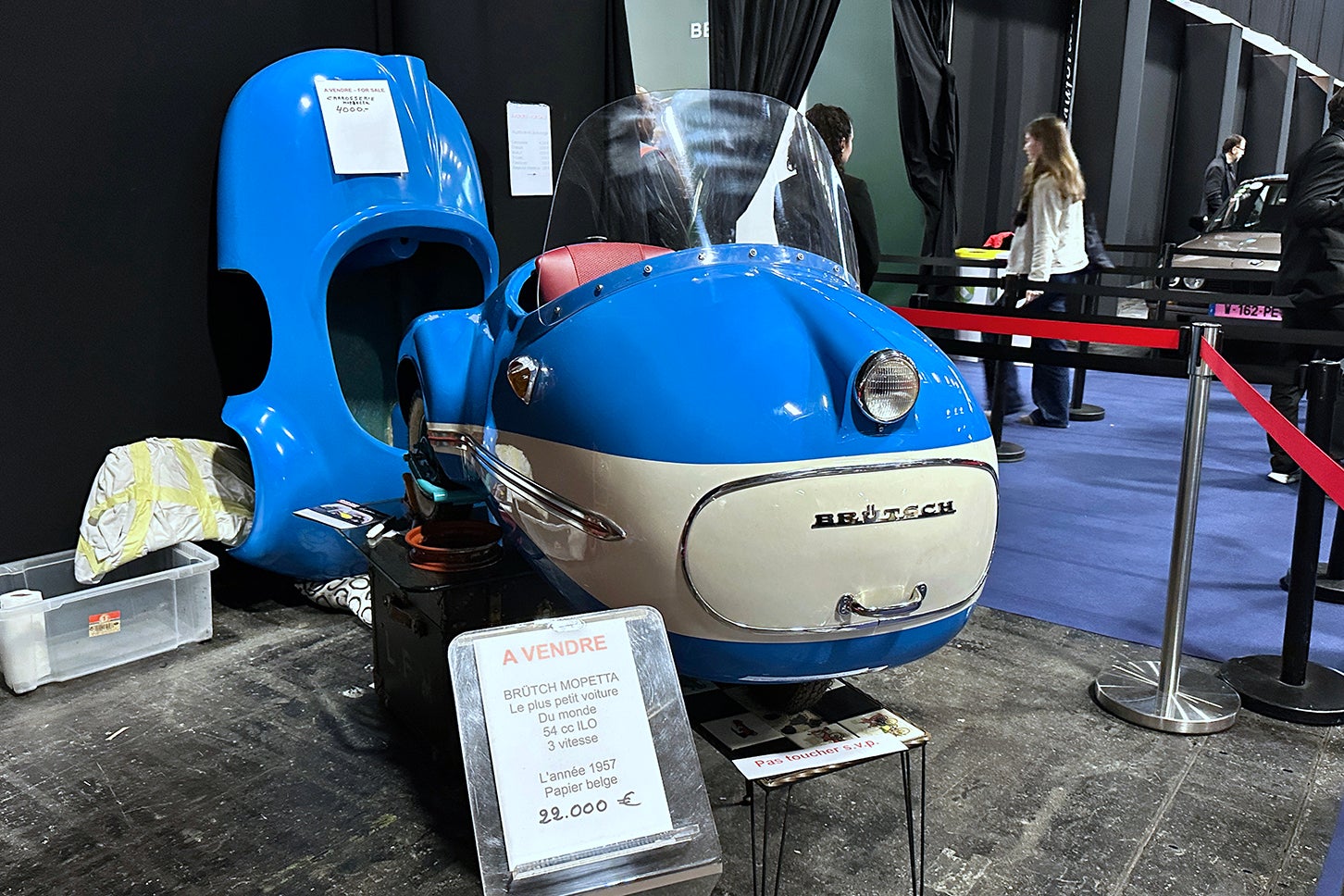 電気掃除機にあらず。旧西ドイツで造られた軽便車「ブリュッチュ」は1957年製で、2万2000ユーロ（約403万円）。