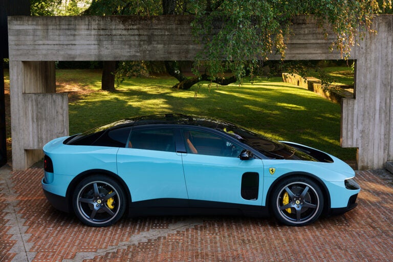 フェラーリ・ルーチェ｜Ferrari Luce