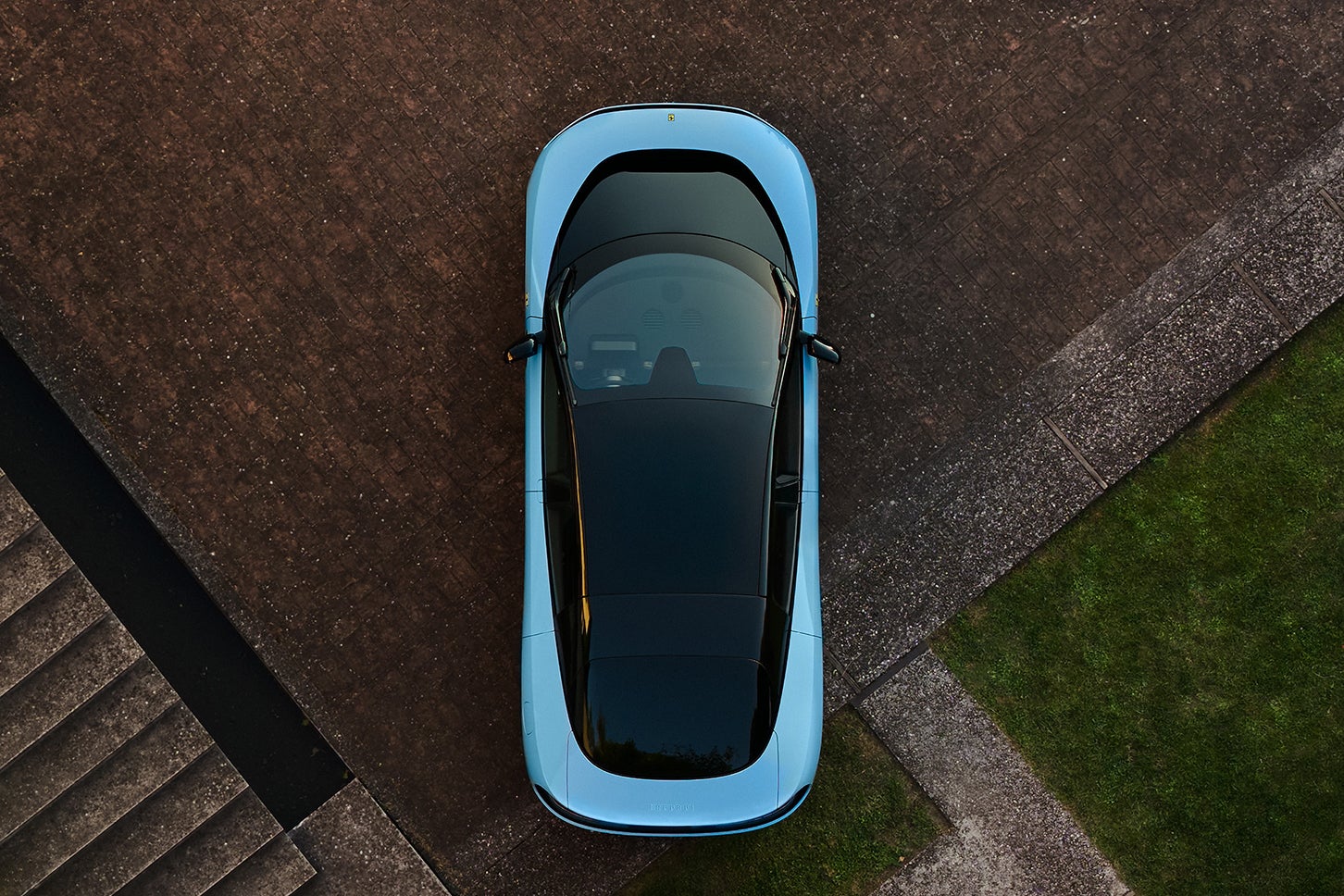 フェラーリ・ルーチェ｜Ferrari Luce