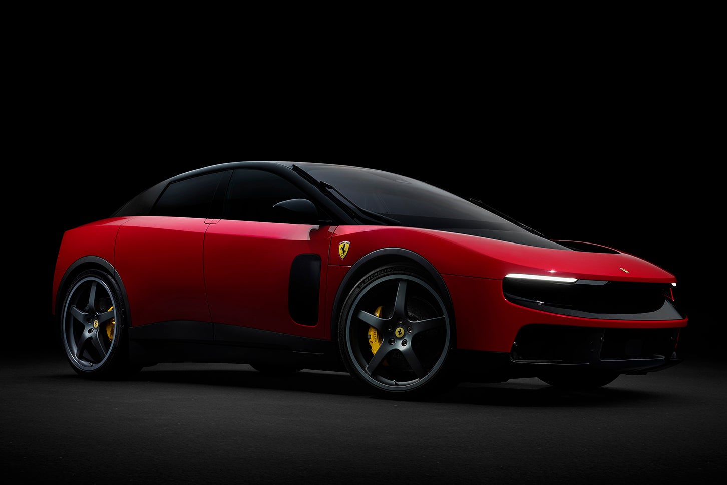 フェラーリ・ルーチェ｜Ferrari Luce