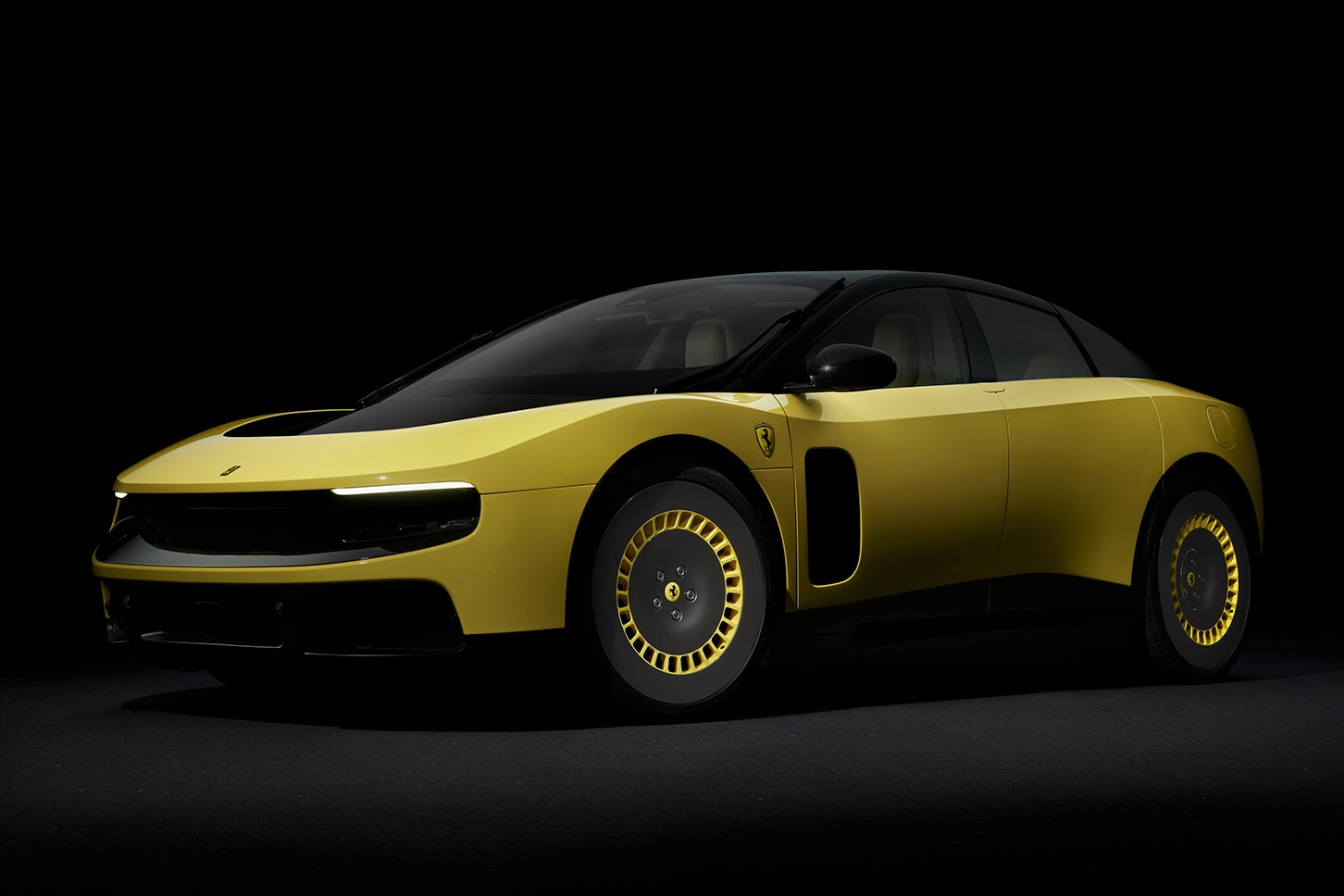 フェラーリ・ルーチェ｜Ferrari Luce