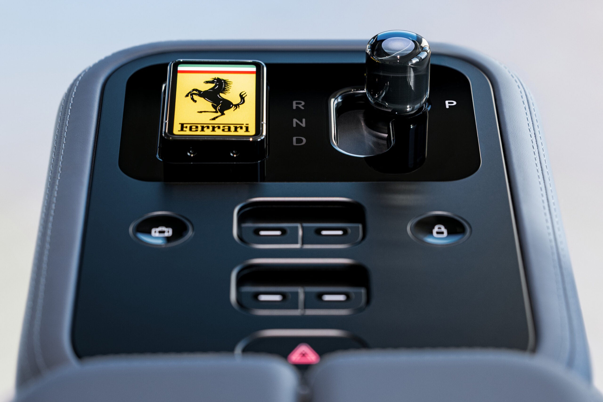 フェラーリ・ルーチェ｜Ferrari Luce