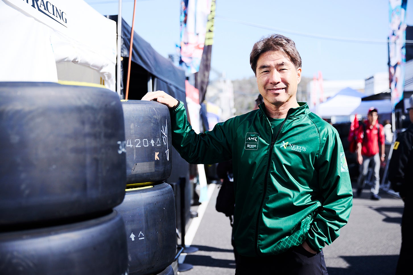 GT300クラスで優勝したD’ステーション・レーシングでスーパーバイザーを務める田中哲也さん。自身もダンロップタイヤとともに多くのタイトルを獲得してきた、ベテランのレーシング・ドライバーだ。