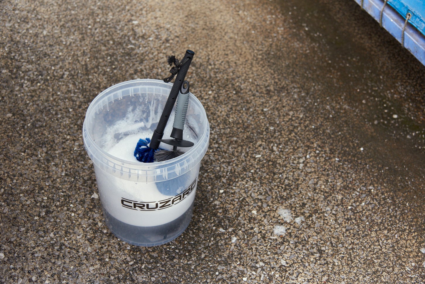 バケツもコメリ「CRUZARD」のもの。