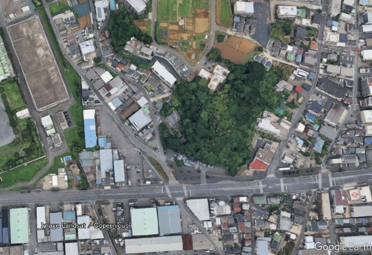 川崎町田線は、佐江戸町で環状3号線から分岐する計画だ。航空写真を見ると、ランプで接続するような構造がうかがえる