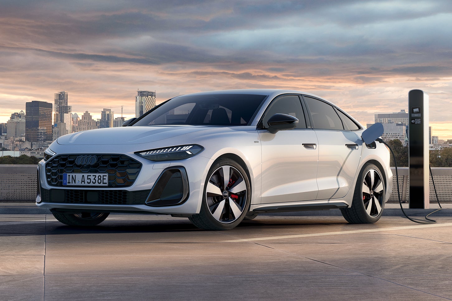 アウディA5 TFSI e-HybridクワトロSライン｜Audi A5 TFSI e-Hybrid quattro S Line