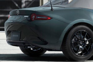 マツダ・ジンクグリーンメタリック｜Mazda Zinc Green Metallic