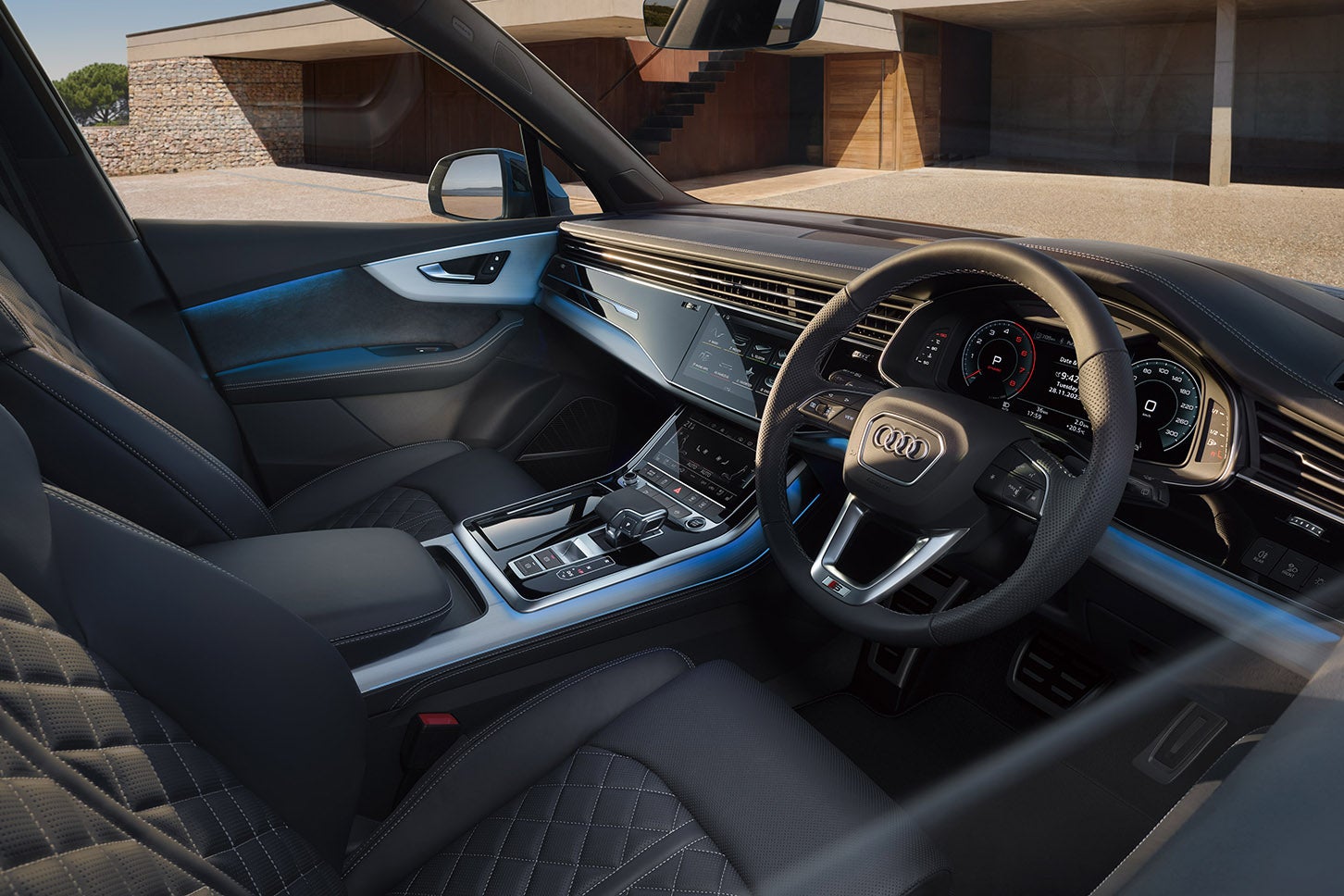 アウディ Q7｜Audi Q7