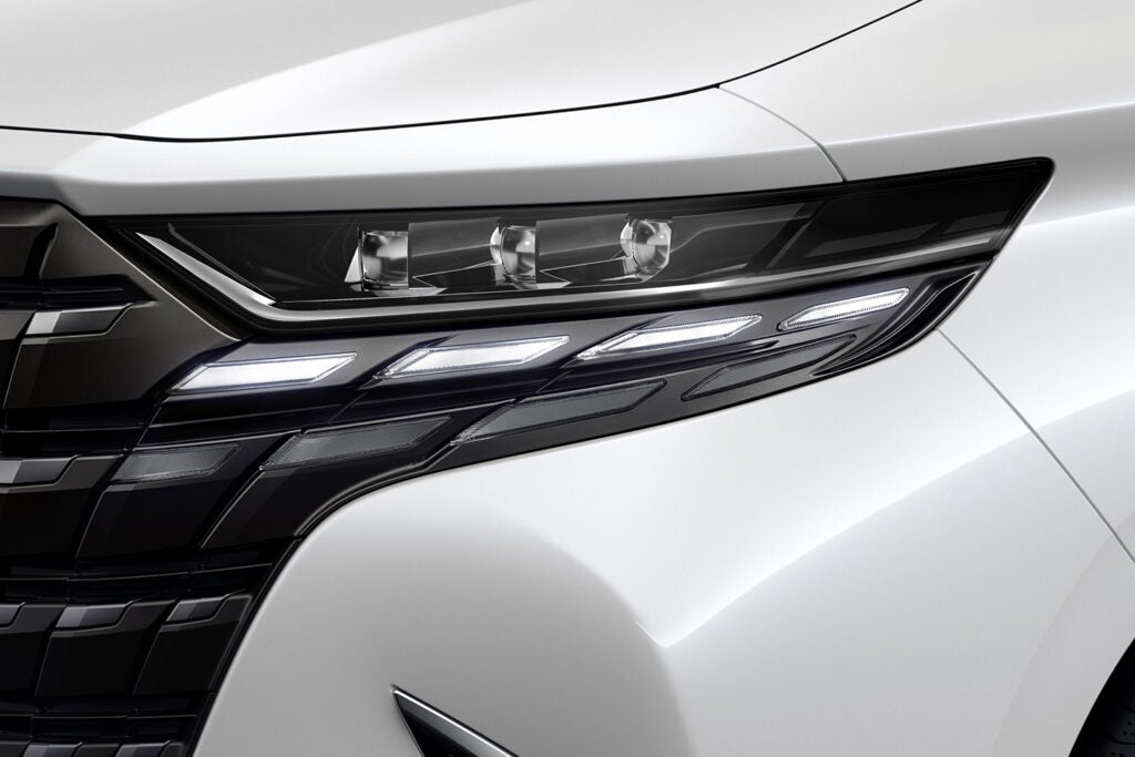 トヨタ、改良新型「アルファード／ヴェルファイア」発売！ PHEV＆HEVに