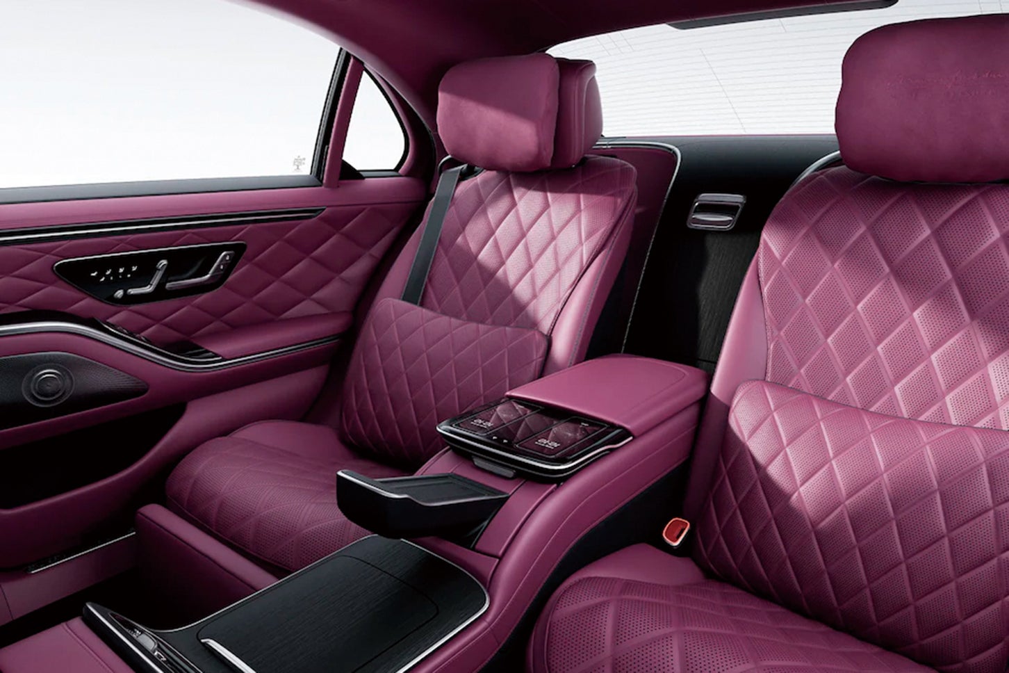 メルセデス・ベンツ・マヌファクトゥーア メイド トゥ メジャー｜Mercedes-Benz MANUFAKTUR Made to Measure