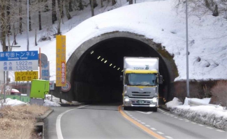 2022年に無料開放された、国道142号の新和田トンネル有料道路。岡谷市と上田市・佐久市方面の短絡ルートとして需要が高い