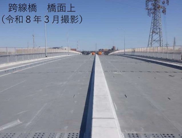 工事中の藤崎茜浜線。津田沼駅東側でJR・京成を一気にまたぐ