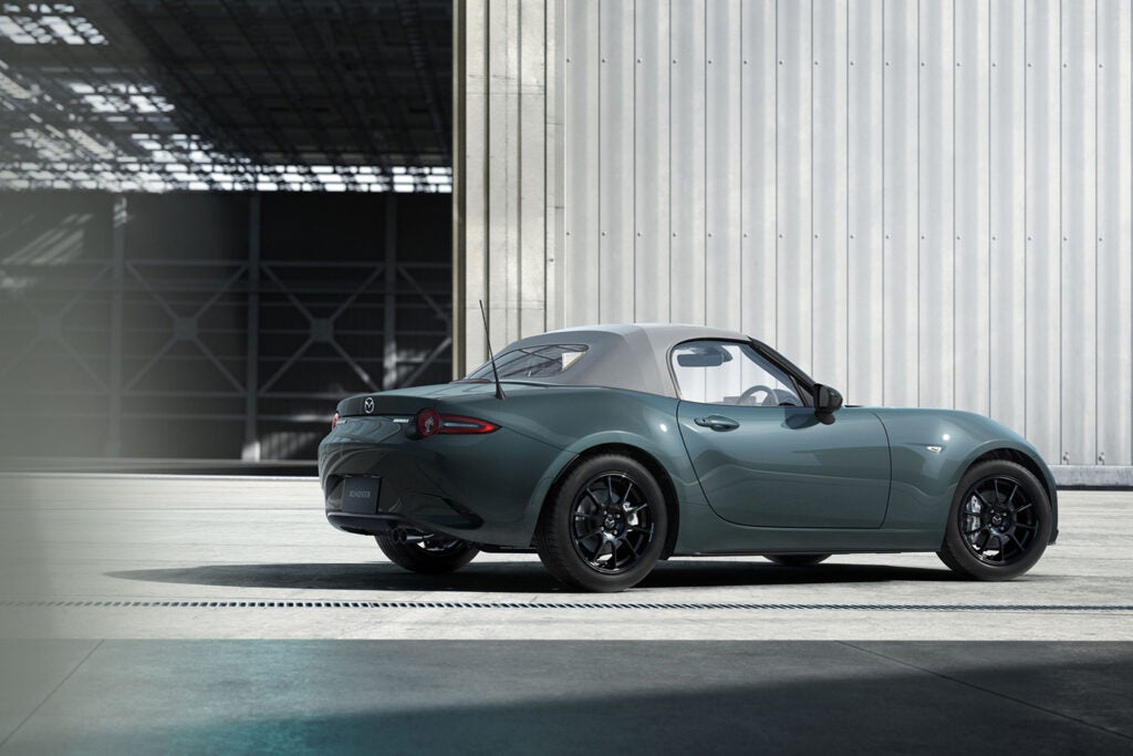 20260626-mazda-roadster_01-