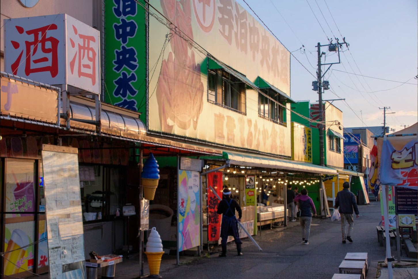 観光地に出かけて気軽にキャンプできる