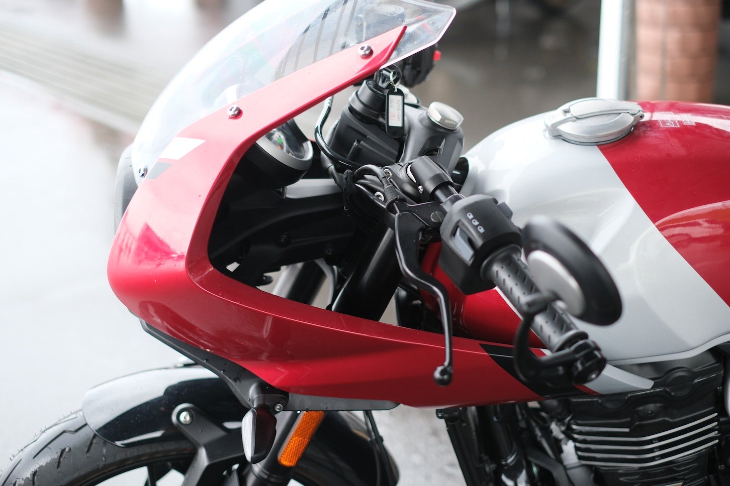 トライアンフ スラクストン400｜Triumph Thruxton 400