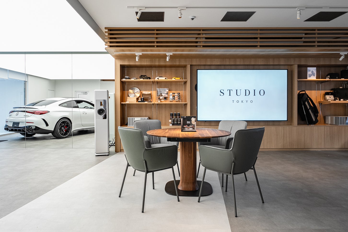 Mercedes-Benz STUDIO TOKYO