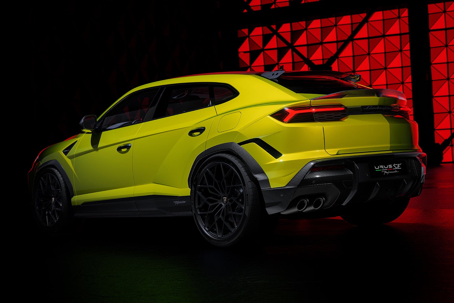 ランボルギーニ・ウルスSEペルフォルマンテ｜Lamborghini Urus SE Performante