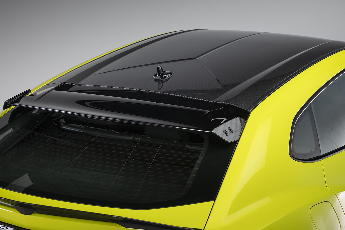 ランボルギーニ・ウルスSEペルフォルマンテ｜Lamborghini Urus SE Performante