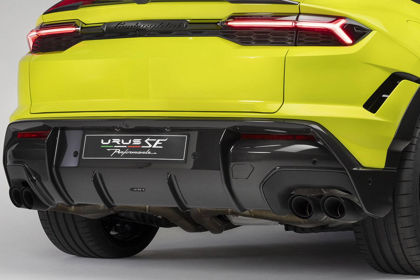 ランボルギーニ・ウルスSEペルフォルマンテ｜Lamborghini Urus SE Performante