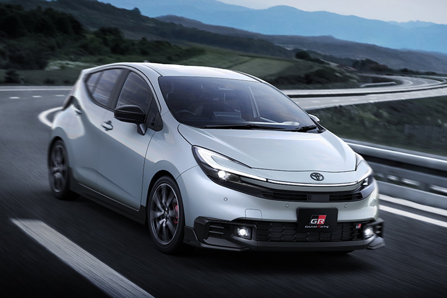 トヨタ・アクアGRスポーツ｜Toyota Aqua GR Sport